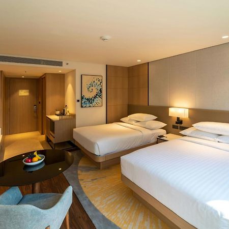 Courtyard By Marriott Vadodara Esterno foto