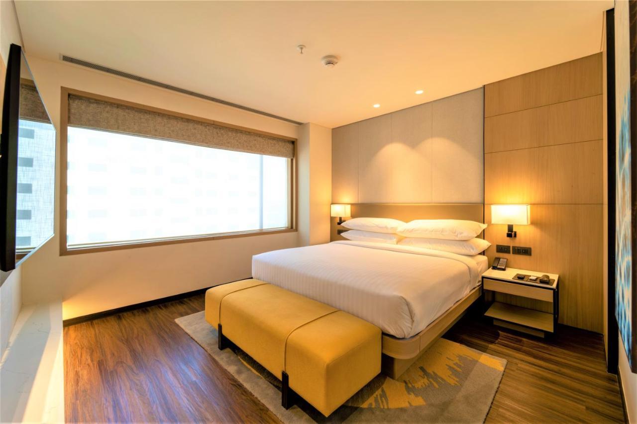 Courtyard By Marriott Vadodara Esterno foto