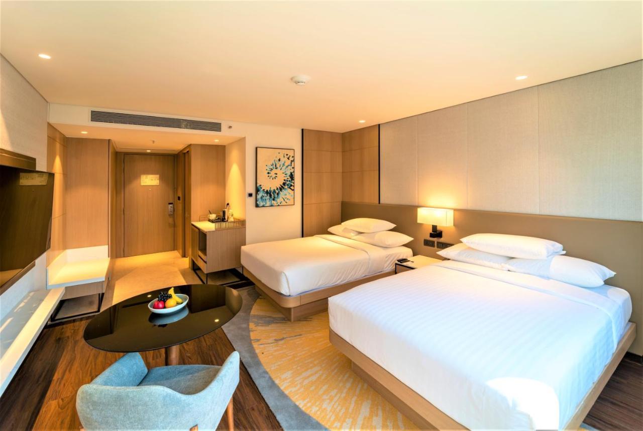 Courtyard By Marriott Vadodara Esterno foto