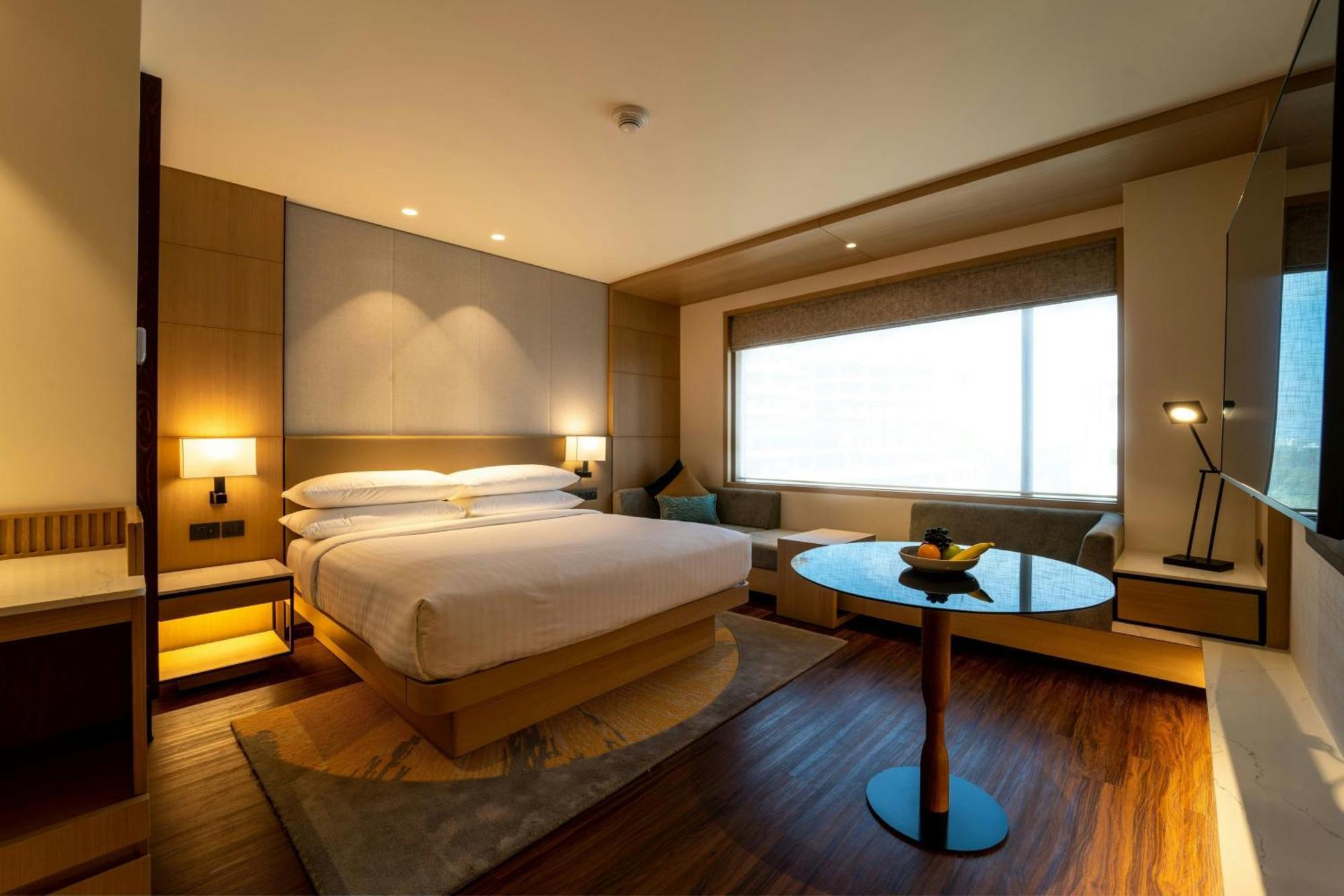 Courtyard By Marriott Vadodara Esterno foto