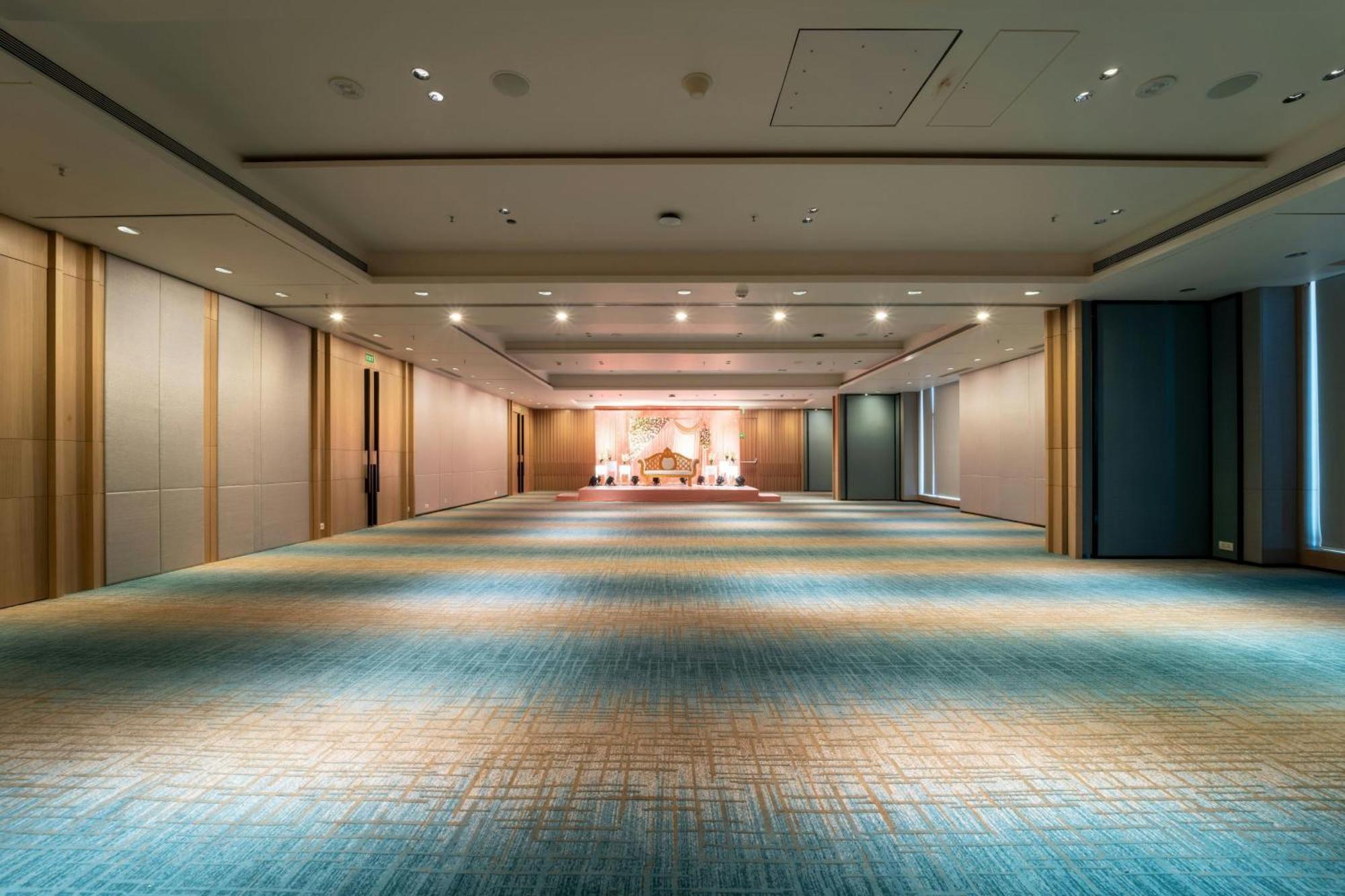 Courtyard By Marriott Vadodara Esterno foto